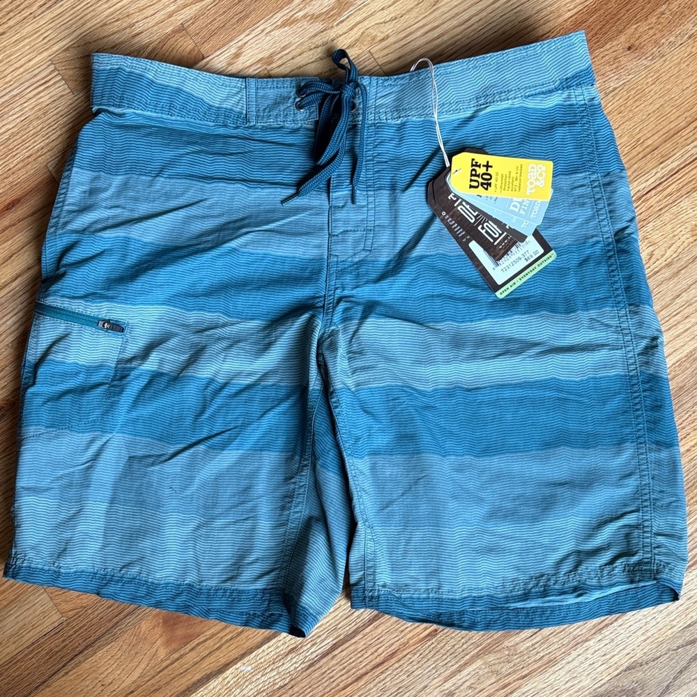 Toad&Co 32” Blue Striped Swim Board Shorts